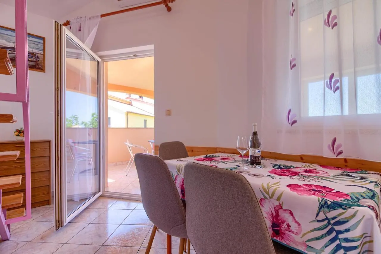 Charming Villa Petroro With Pool, 900M From The Beach Peroj 0*,